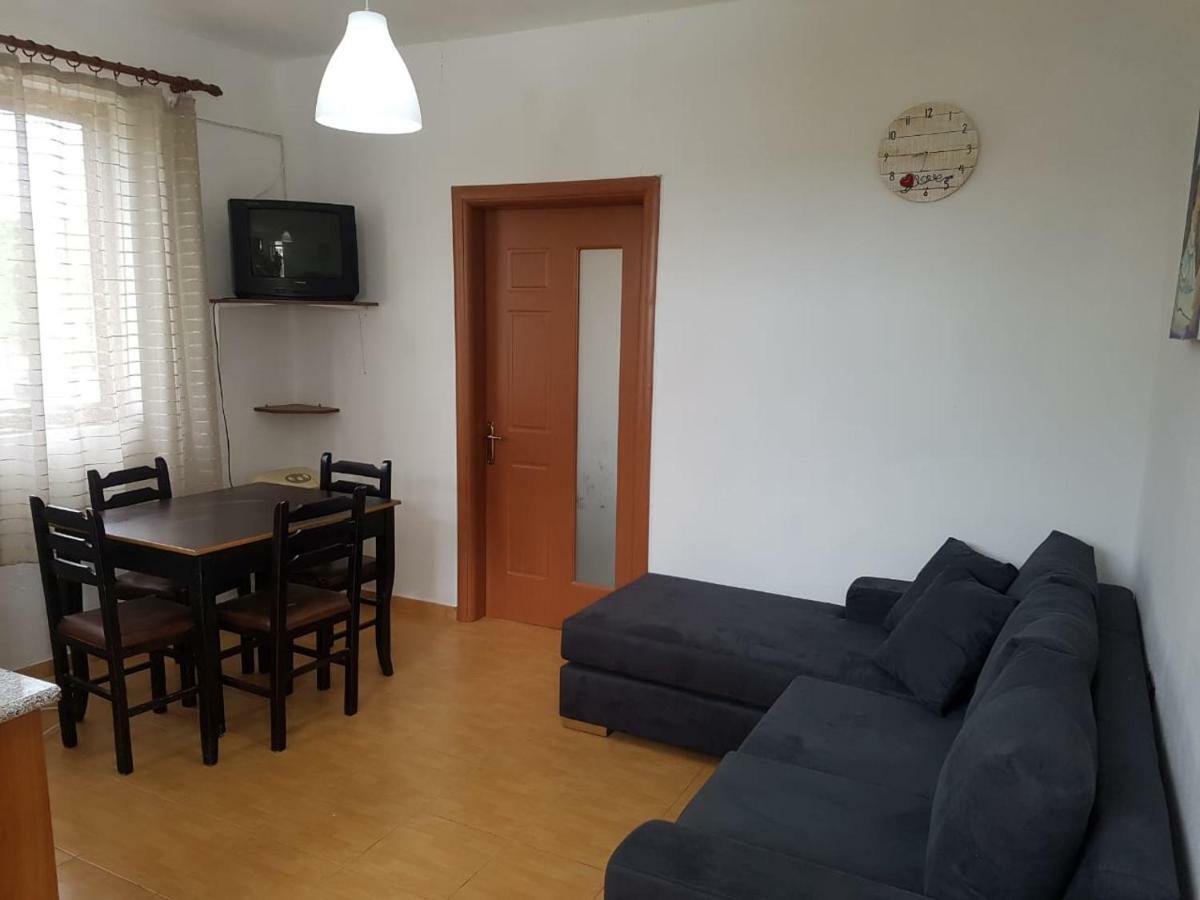 Apartments Kraja Velipoje Bagian luar foto
